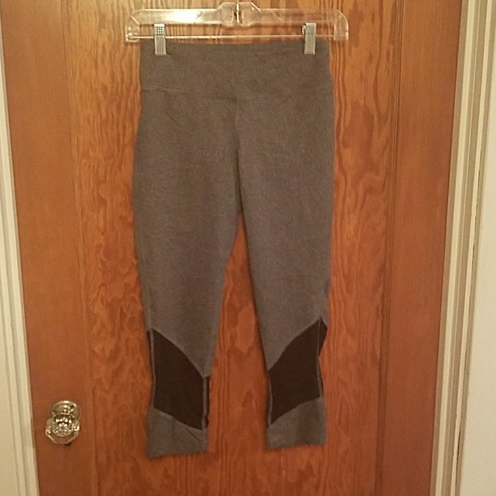 Grey leggings